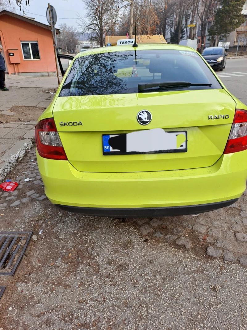 Skoda Rapid, снимка 6 - Автомобили и джипове - 48926029