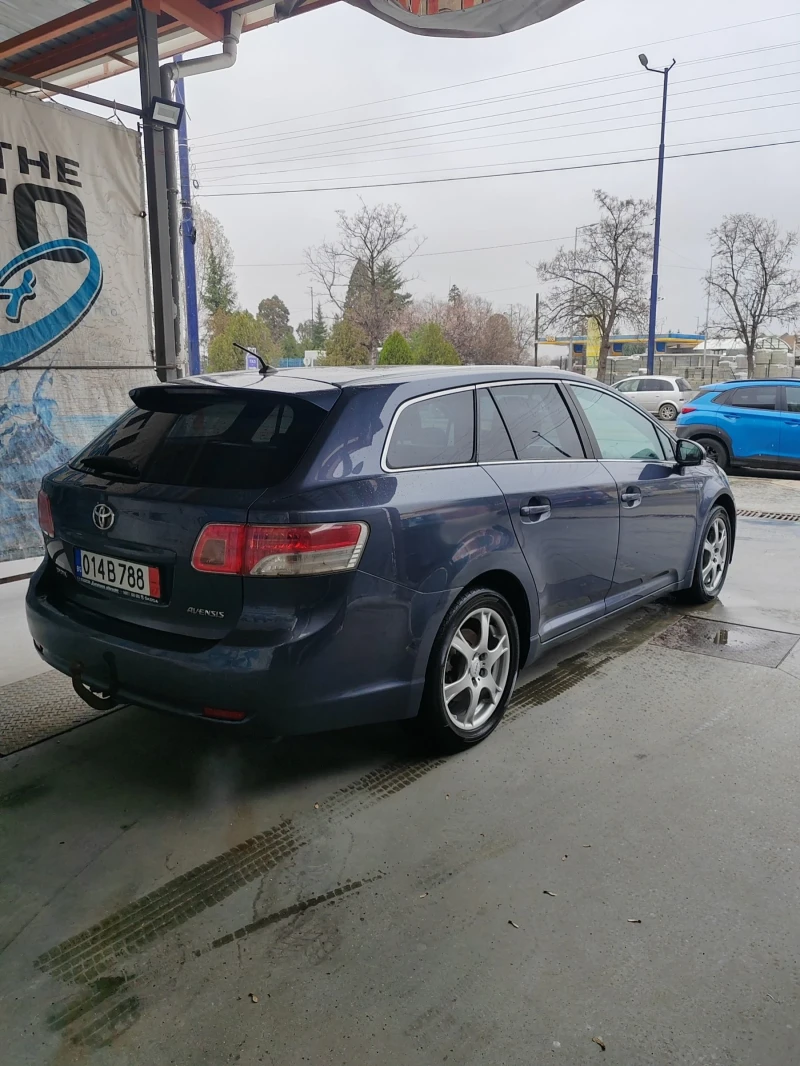 Toyota Avensis 2.2, 150к.с., снимка 4 - Автомобили и джипове - 49548805