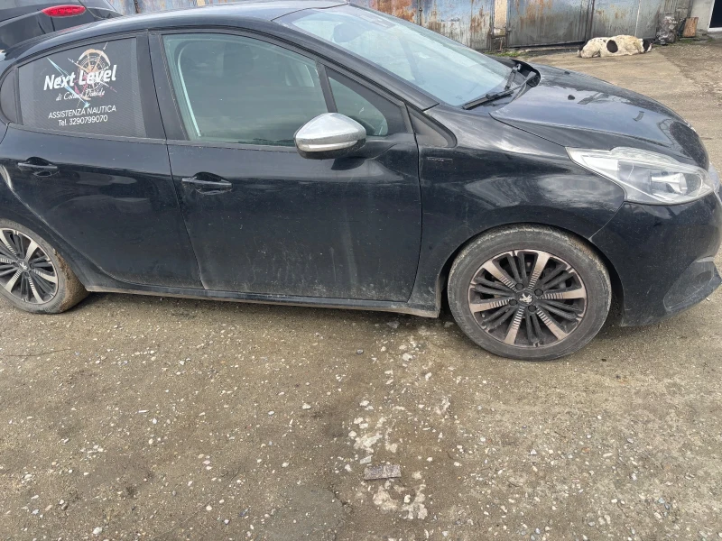 Peugeot 208 YH01, снимка 3 - Автомобили и джипове - 51905295