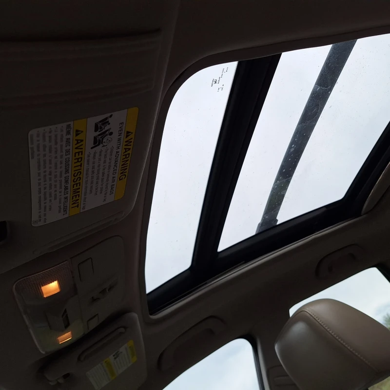 Subaru Outback 2.5 бензин + газ, снимка 10 - Автомобили и джипове - 52347738