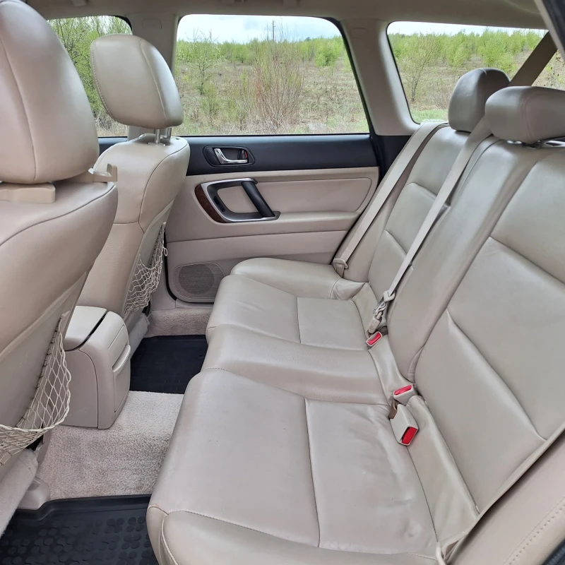 Subaru Outback 2.5 бензин + газ, снимка 13 - Автомобили и джипове - 52347738