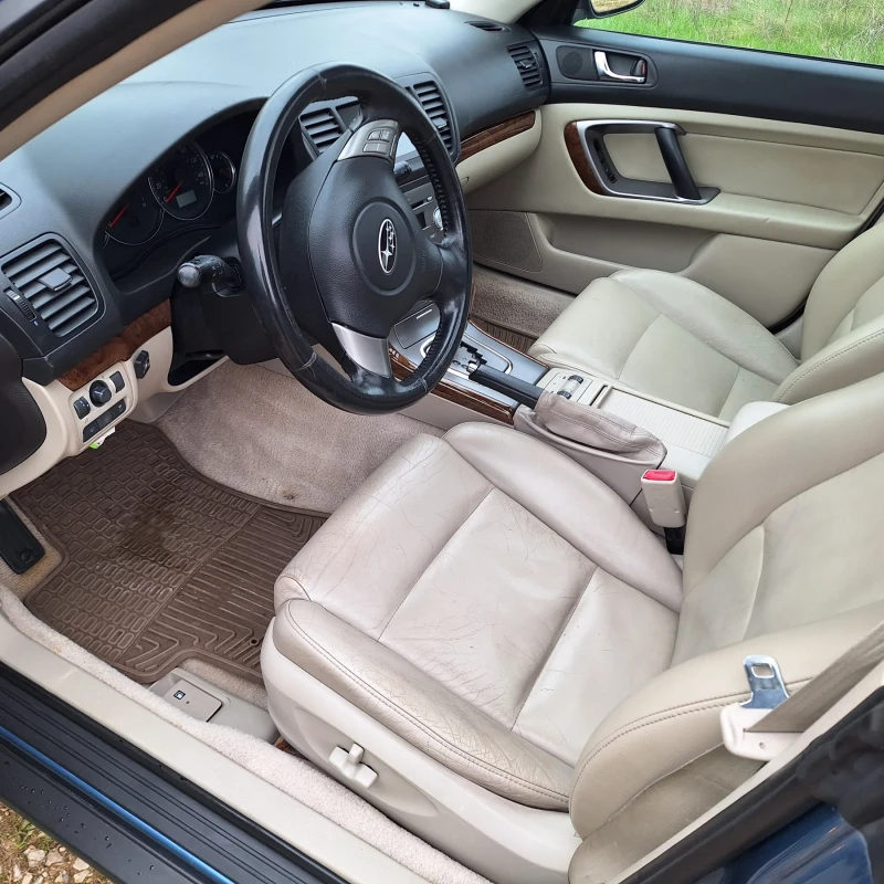 Subaru Outback 2.5 бензин + газ, снимка 11 - Автомобили и джипове - 52347738