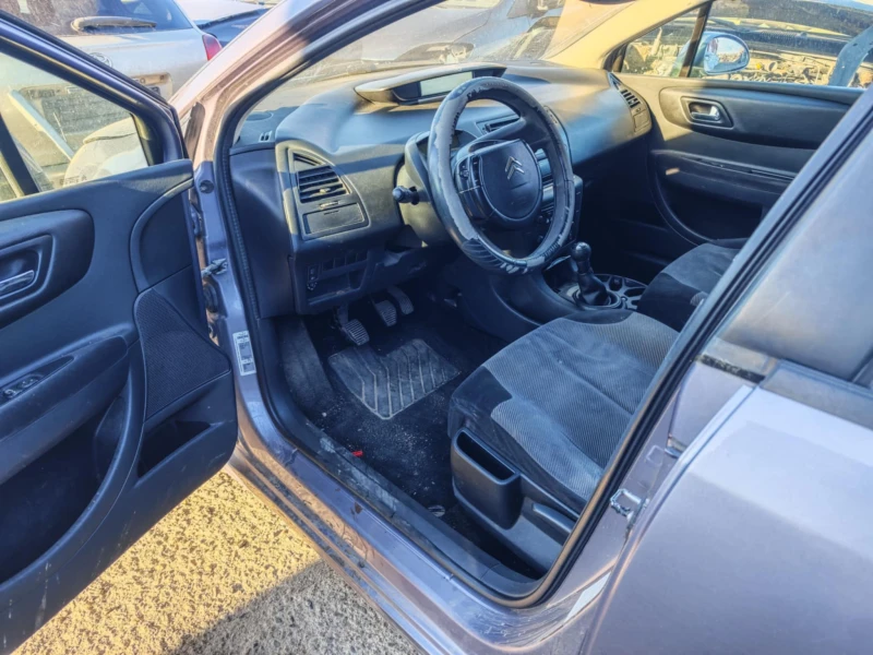 Citroen C4 1.4, снимка 5 - Автомобили и джипове - 51728503