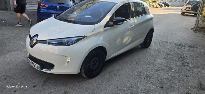 Renault Zoe, снимка 3 - Автомобили и джипове - 52251397