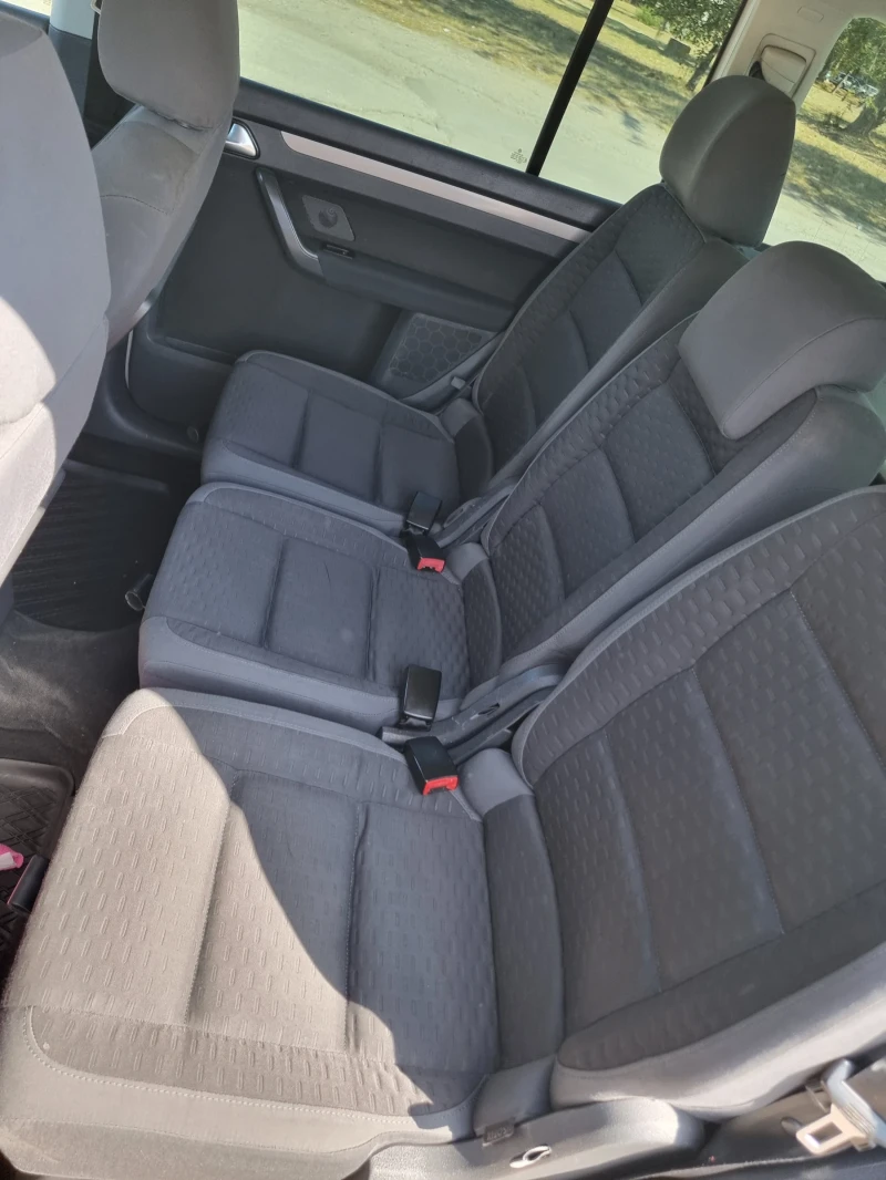 VW Touran 2.0i Метан, снимка 6 - Автомобили и джипове - 51787096