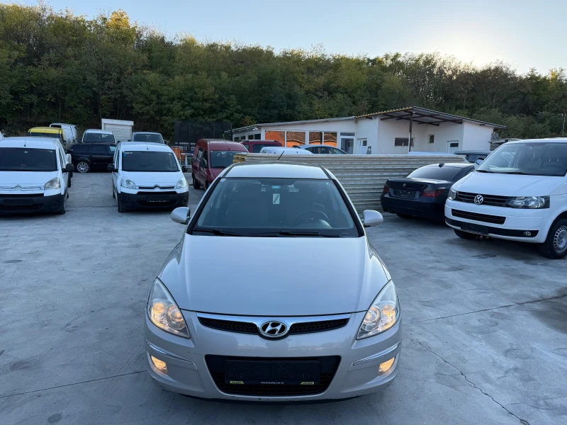 Hyundai I30 1.6CRDI ЛИЗИНГ, снимка 2 - Автомобили и джипове - 52221594