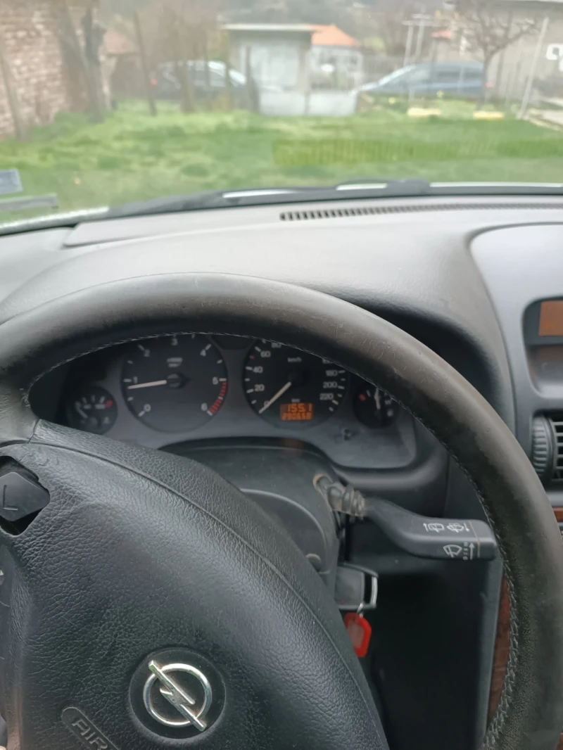 Opel Astra Комби, снимка 3 - Автомобили и джипове - 52582893