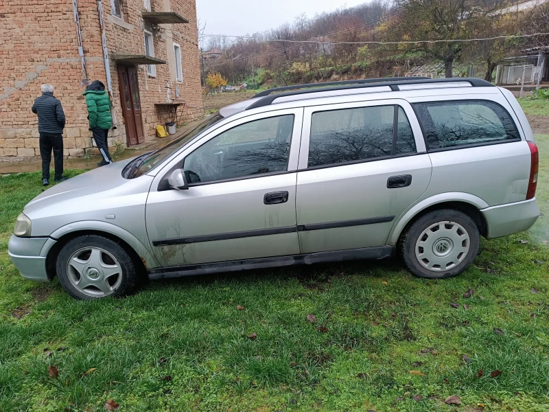 Opel Astra Комби, снимка 6 - Автомобили и джипове - 52582893