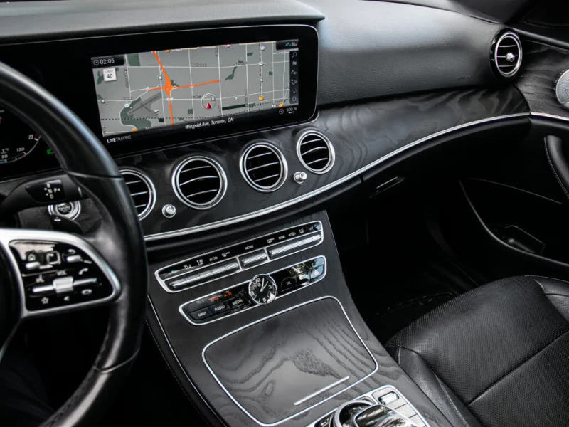 Mercedes-Benz E 450 2019 Mercedes-Benz E-Class E 450 4MATIC Sedan AWD, снимка 13 - Автомобили и джипове - 53138435