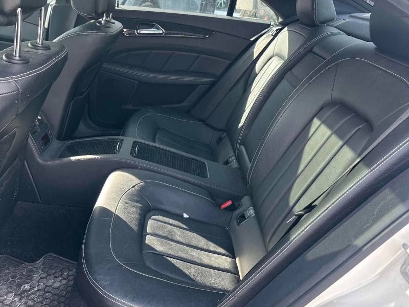 Mercedes-Benz CLS 550 4MATIC С РЕГИСТРАЦИЯ & АВТО КРЕДИТ , снимка 11 - Автомобили и джипове - 53413244