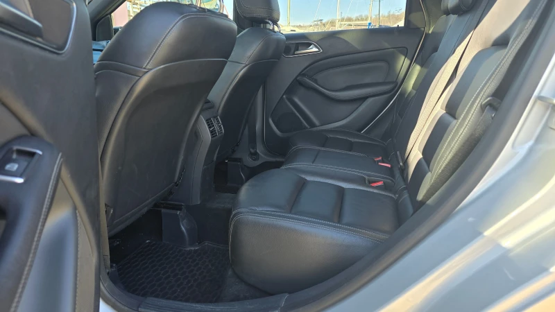 Mercedes-Benz B 200 B200CDI, снимка 16 - Автомобили и джипове - 53475881