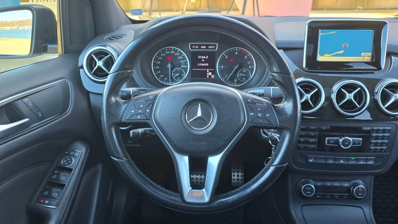 Mercedes-Benz B 200 B200CDI, снимка 12 - Автомобили и джипове - 53475881