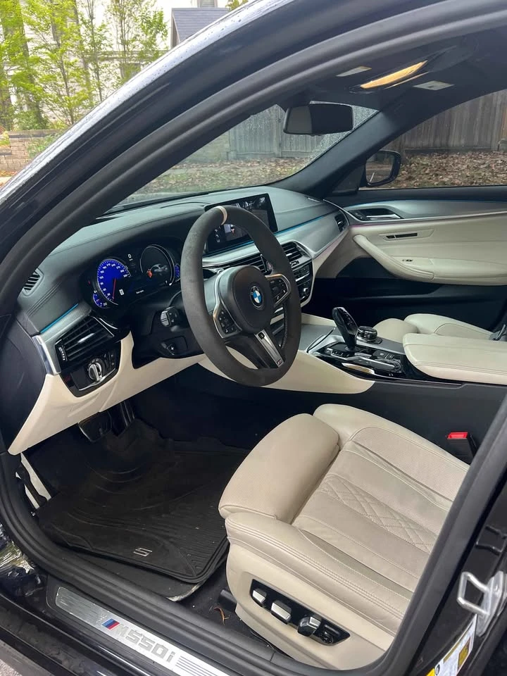 BMW 550 M550I * * FULL * * CARFAX * * АВТОКРЕДИТ * * , снимка 9 - Автомобили и джипове - 53181349