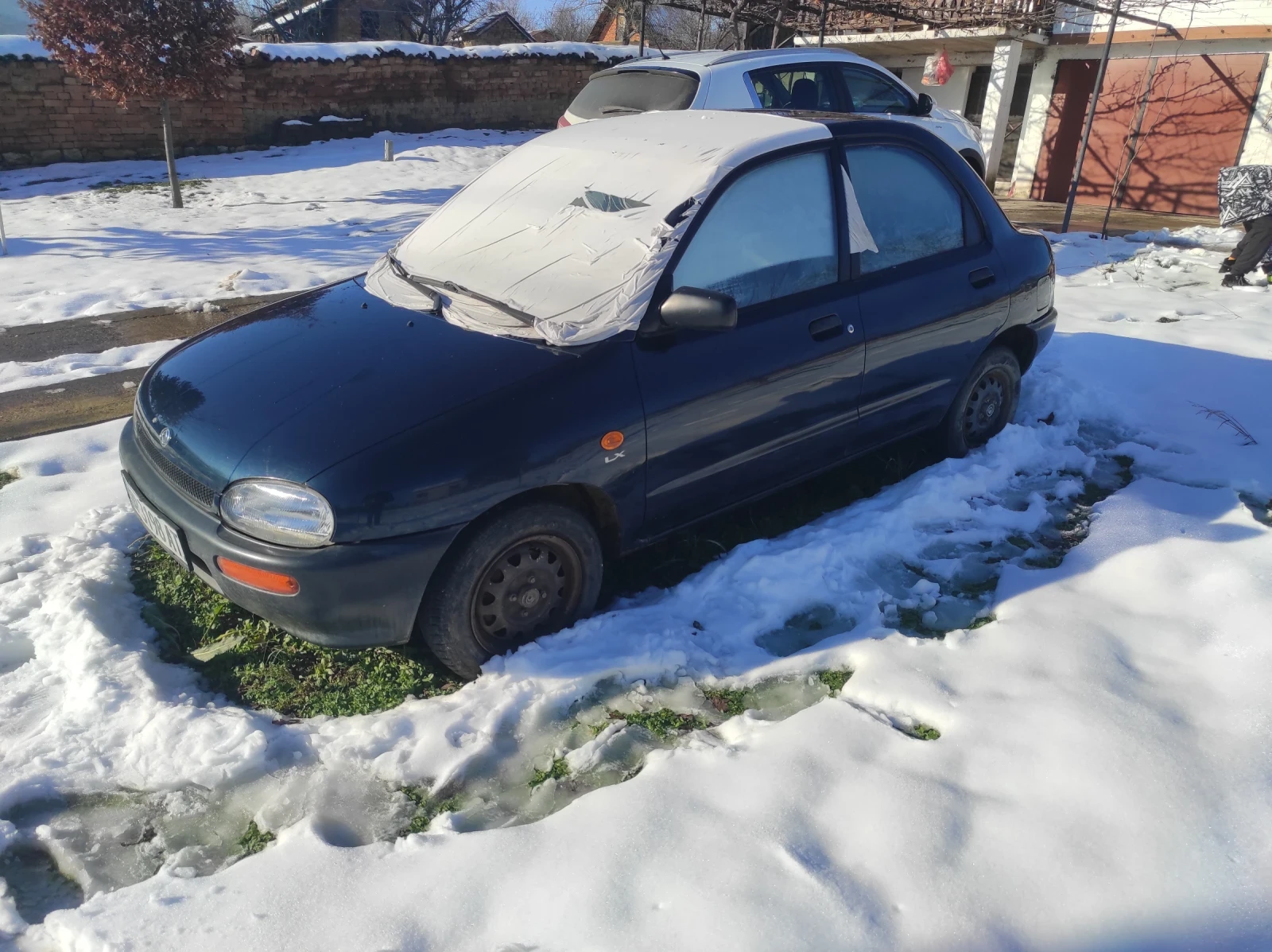 Mazda 121, снимка 1