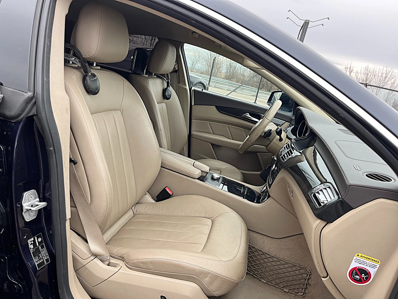 Mercedes-Benz CLS 350 4x4-LED-BIXENON-MONITORI-DVD-NAVI-4MATIC-GERMANIA! | Mobile.bg — изображение 12