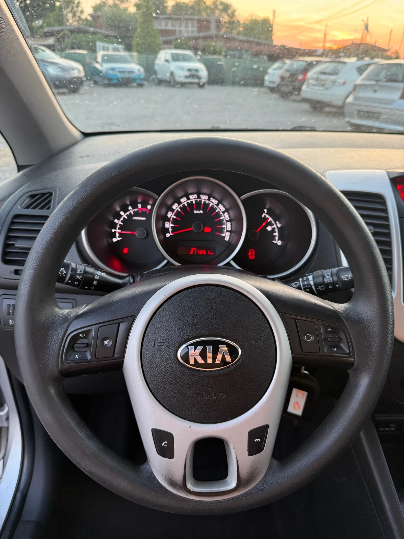 Kia Venga 1.4 CRDI - изображение 7