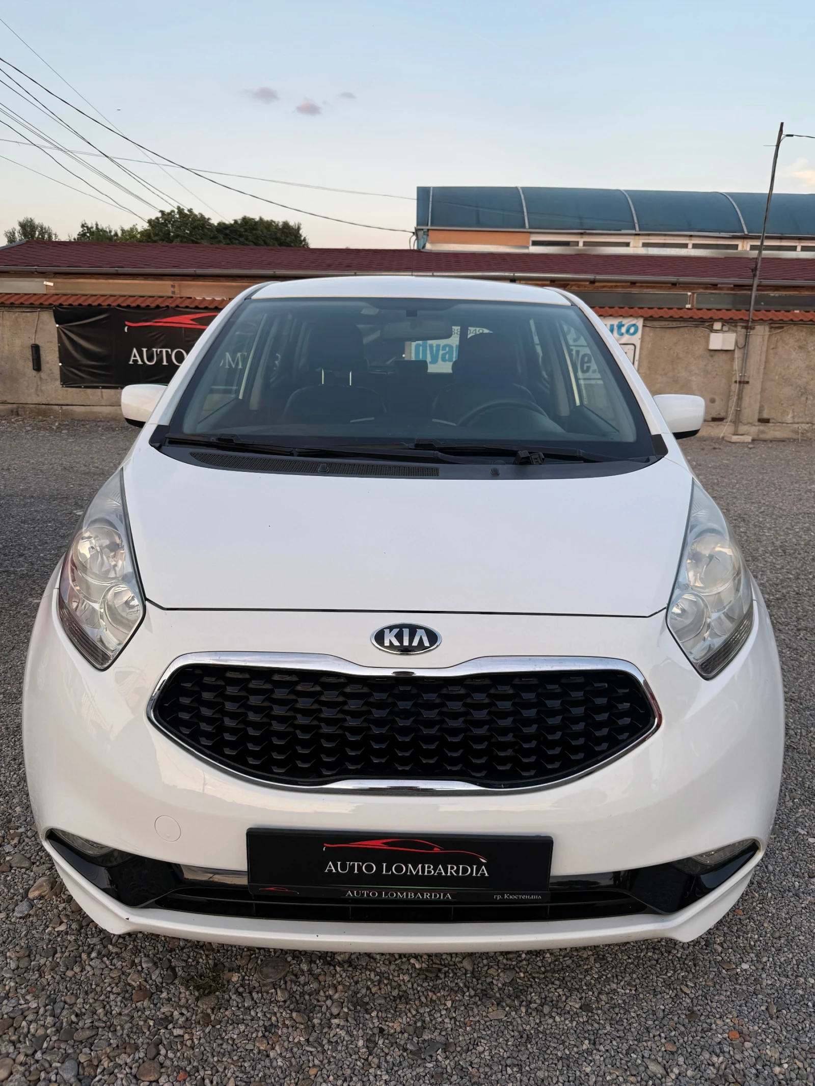 Kia Venga 1.4 CRDI - изображение 2