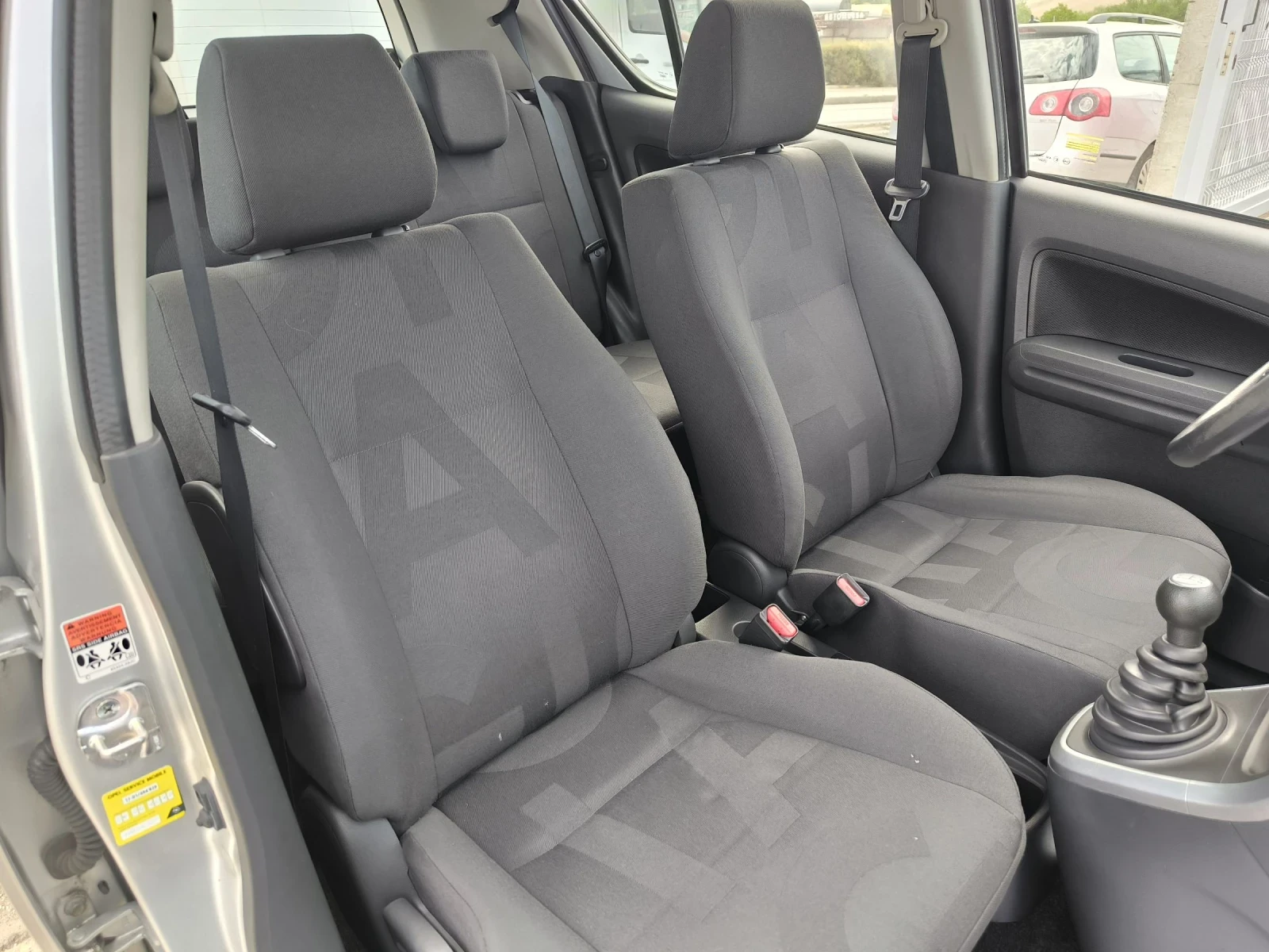 Opel Agila 1.0i - изображение 8