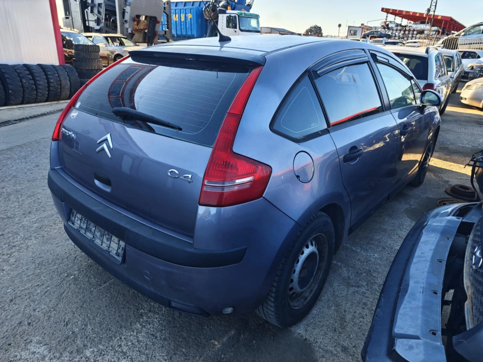 Citroen C4 1.4 - изображение 4