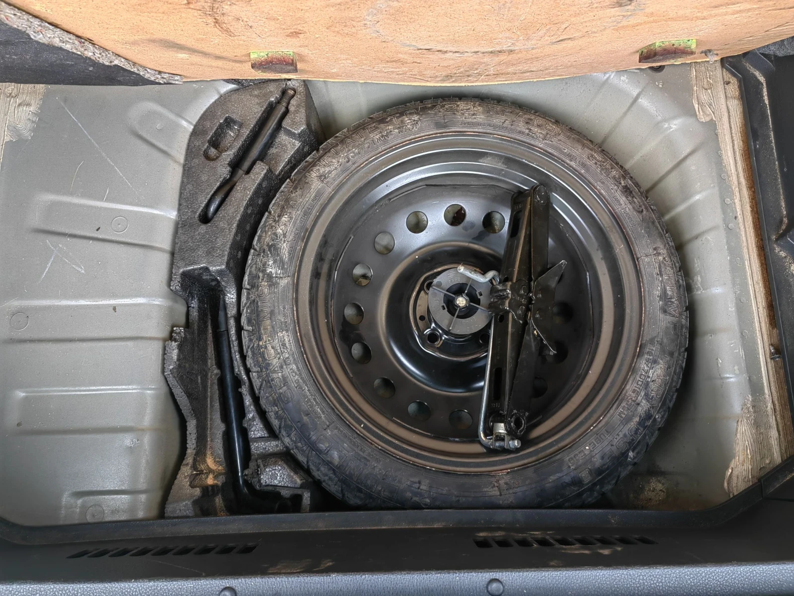 Nissan Note 1.6 Бенизн - изображение 10