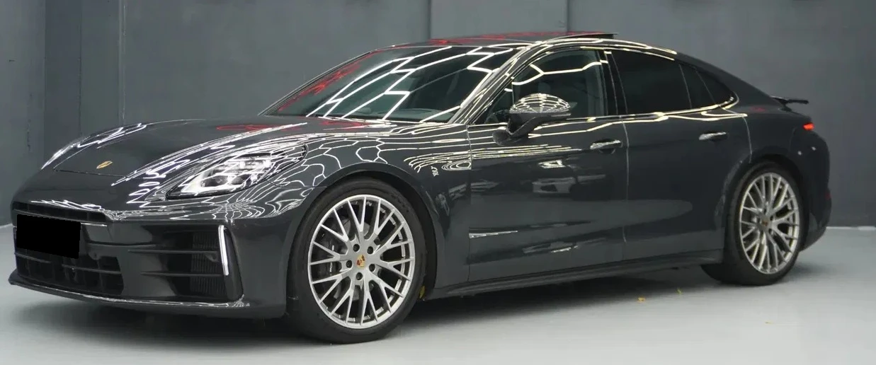 Porsche Panamera 4