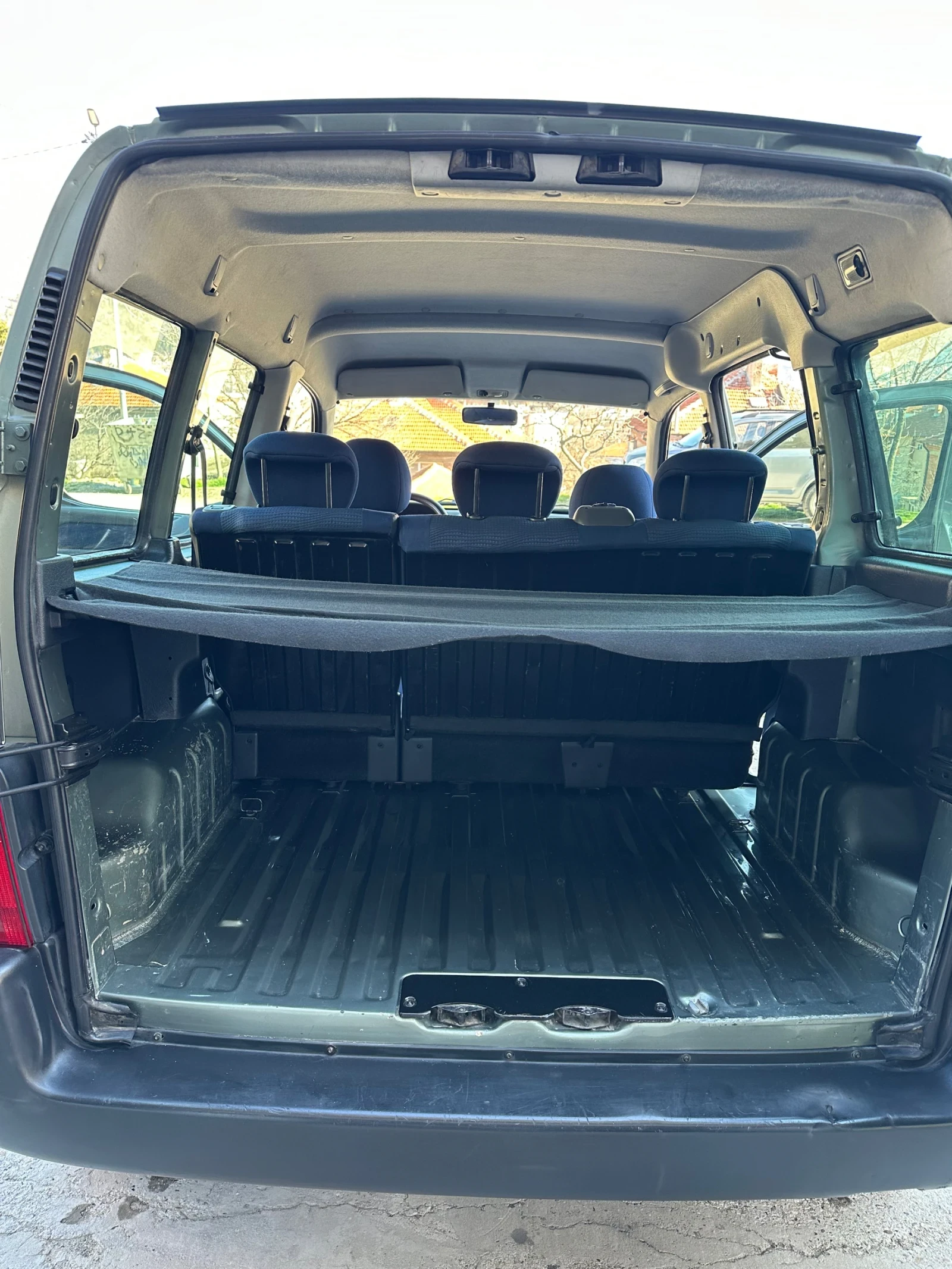 Peugeot Partner 1.6D, снимка 9 - Автомобили и джипове - 53746296