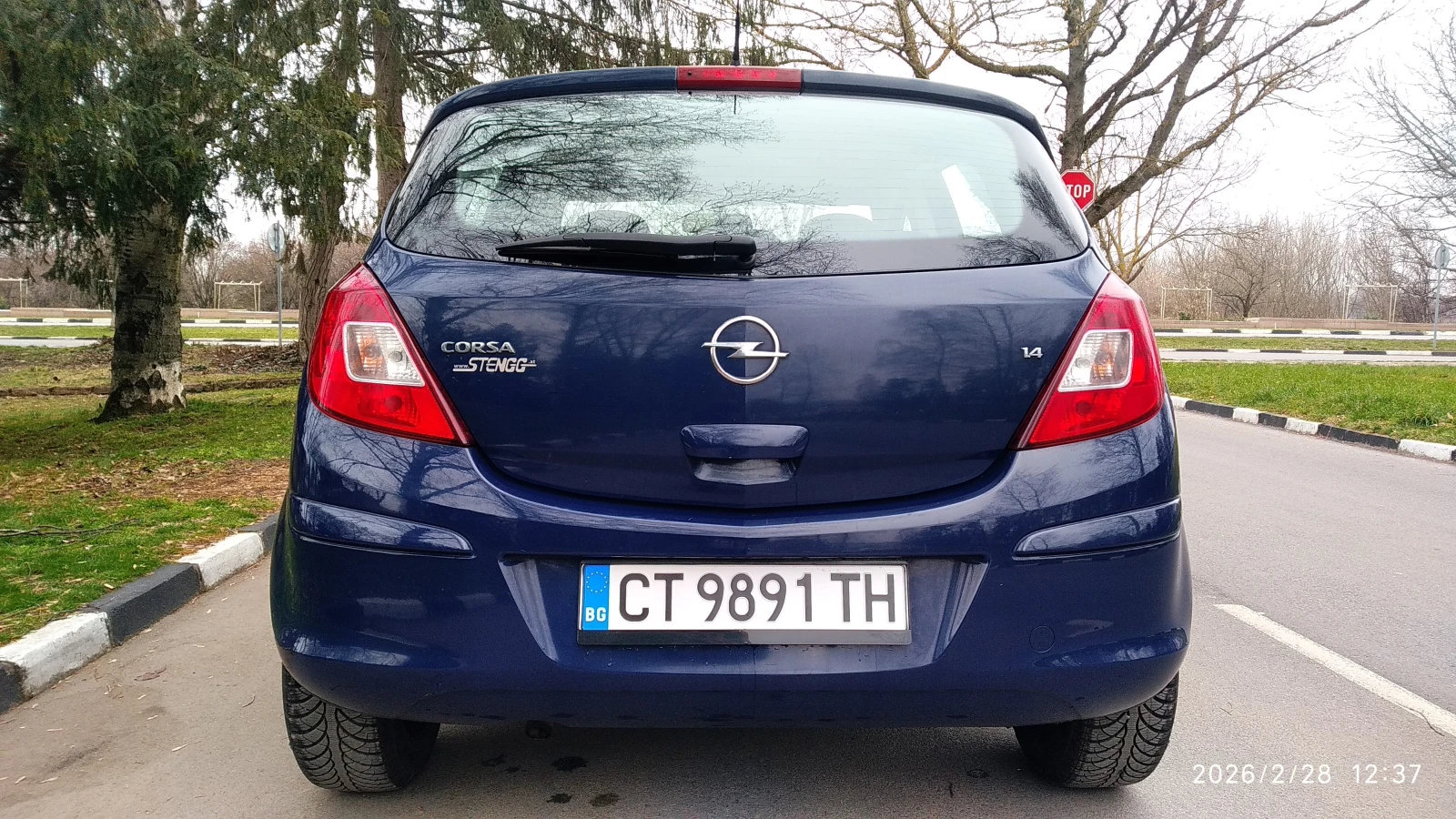 Opel Corsa 1.4 , снимка 9 - Автомобили и джипове - 54044880