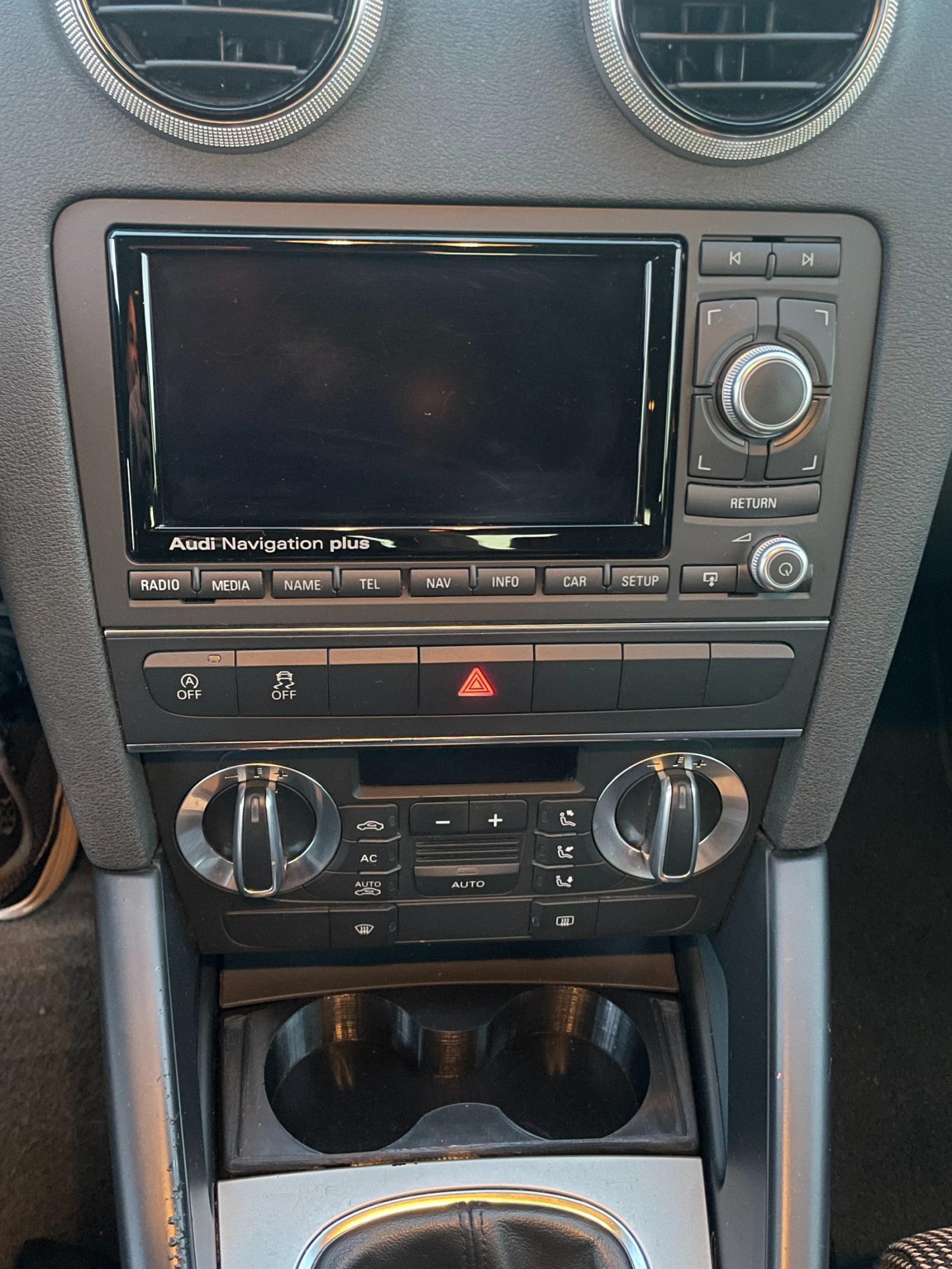 Audi A3 2.0 TDI, снимка 13 - Автомобили и джипове - 54184819