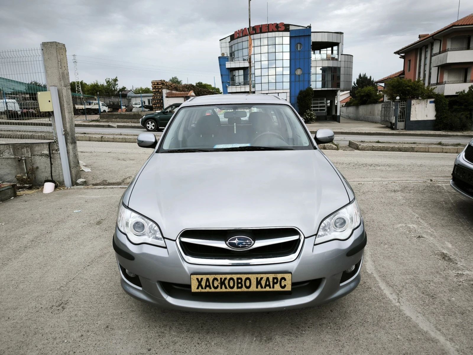 Subaru Legacy 2.0i, снимка 2 - Автомобили и джипове - 54633353