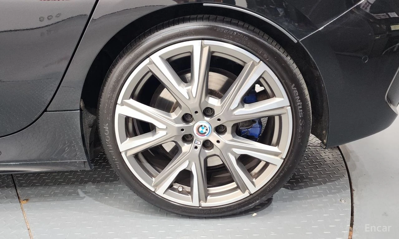 BMW 135 M135i* xDRIVE* ПОДГРЕВ* НАВИГАЦИЯ, снимка 14 - Автомобили и джипове - 54970186