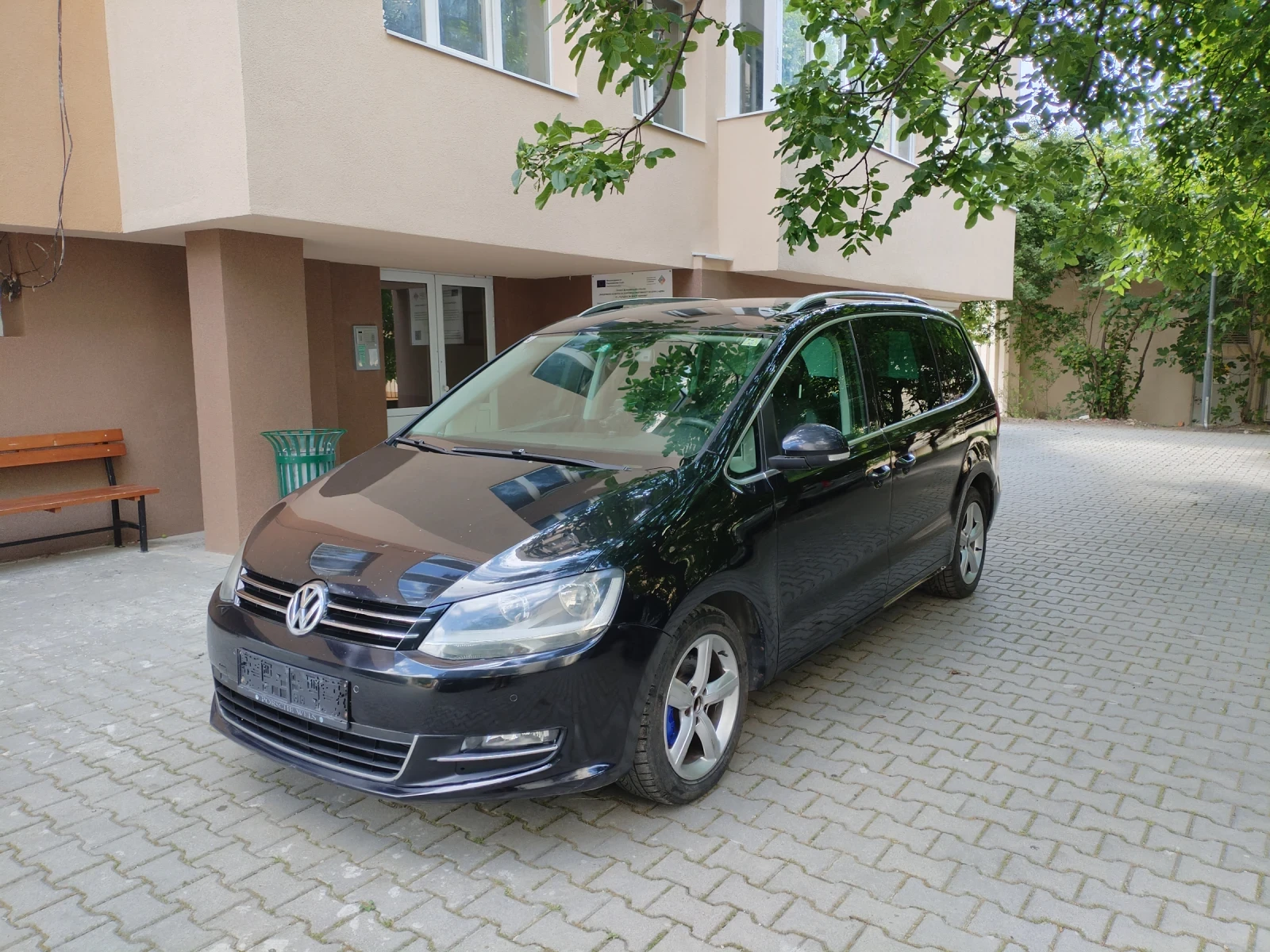 VW Sharan 2.0 ТДИ 140кс 6ск Hi-line 7места 