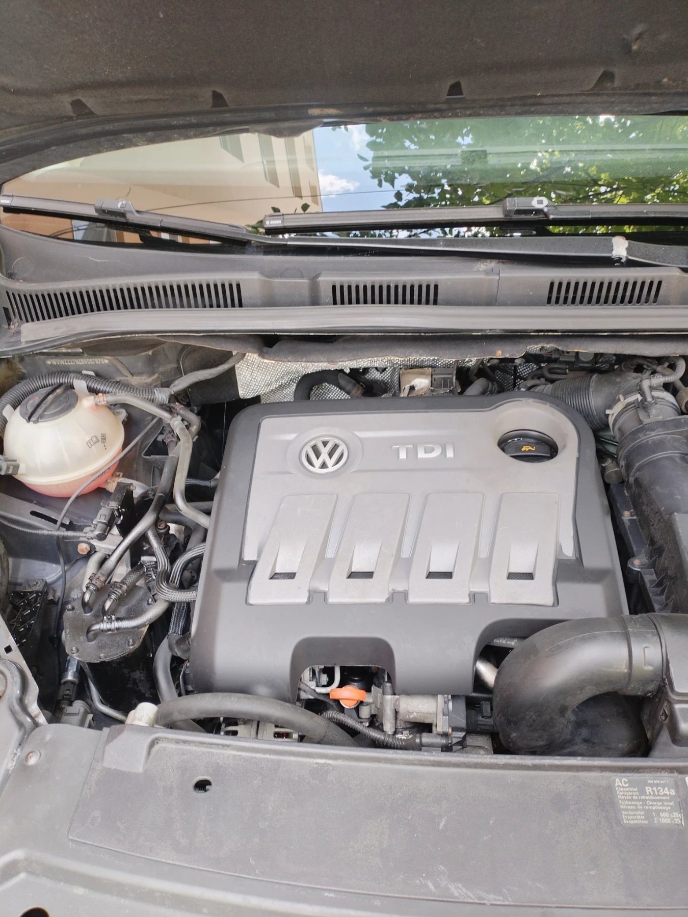 VW Sharan 2.0 ТДИ 140кс 6ск Hi-line 7места , снимка 17 - Автомобили и джипове - 54979460