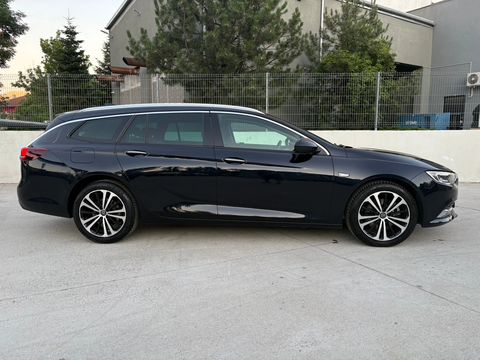 Opel Insignia Exclusive Sport Tourer 2.0CDTI 170kc 126x km!!!, снимка 9 - Автомобили и джипове - 55073088