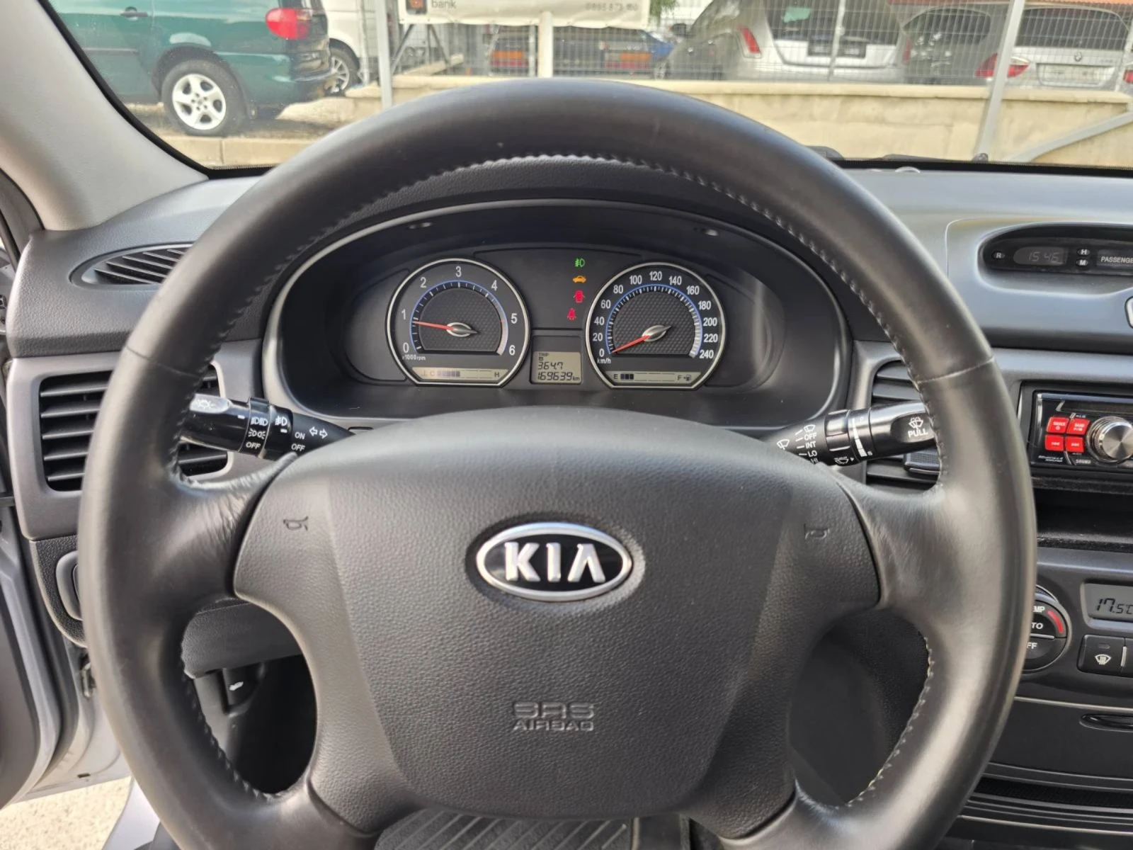 Kia Magentis 2.0CRDI, снимка 12 - Автомобили и джипове - 55140635