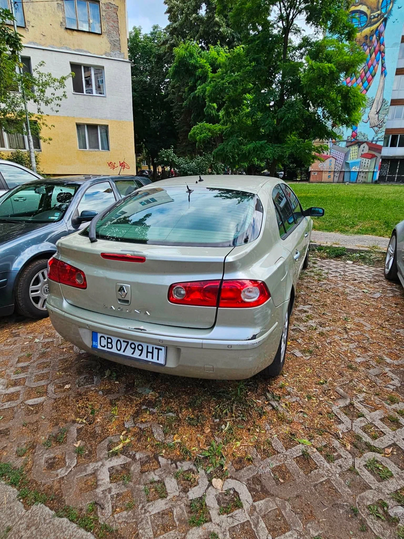 Renault Laguna 1.9 DCI, снимка 4 - Автомобили и джипове - 55144413