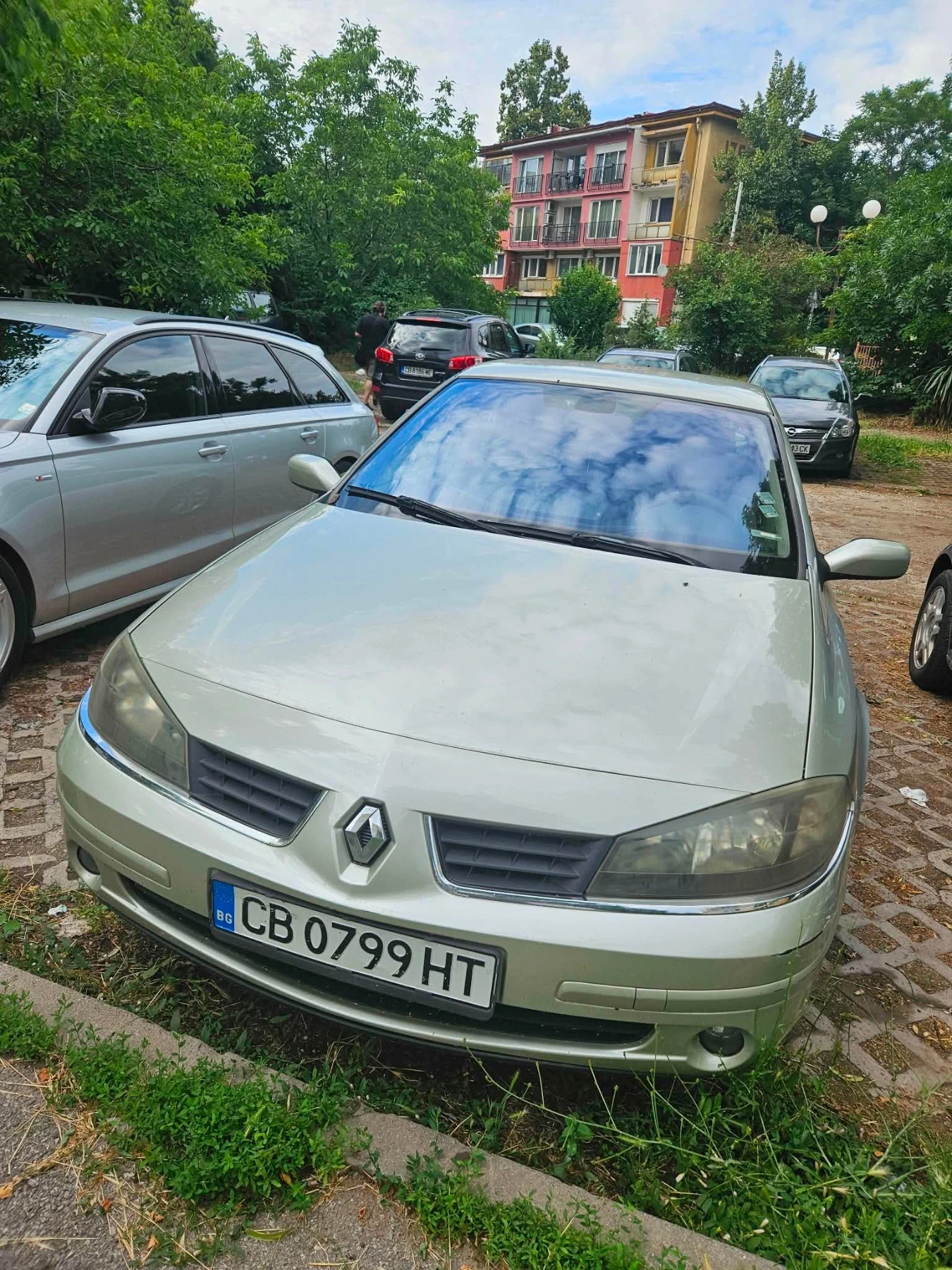 Renault Laguna 1.9 DCI, снимка 2 - Автомобили и джипове - 55144413