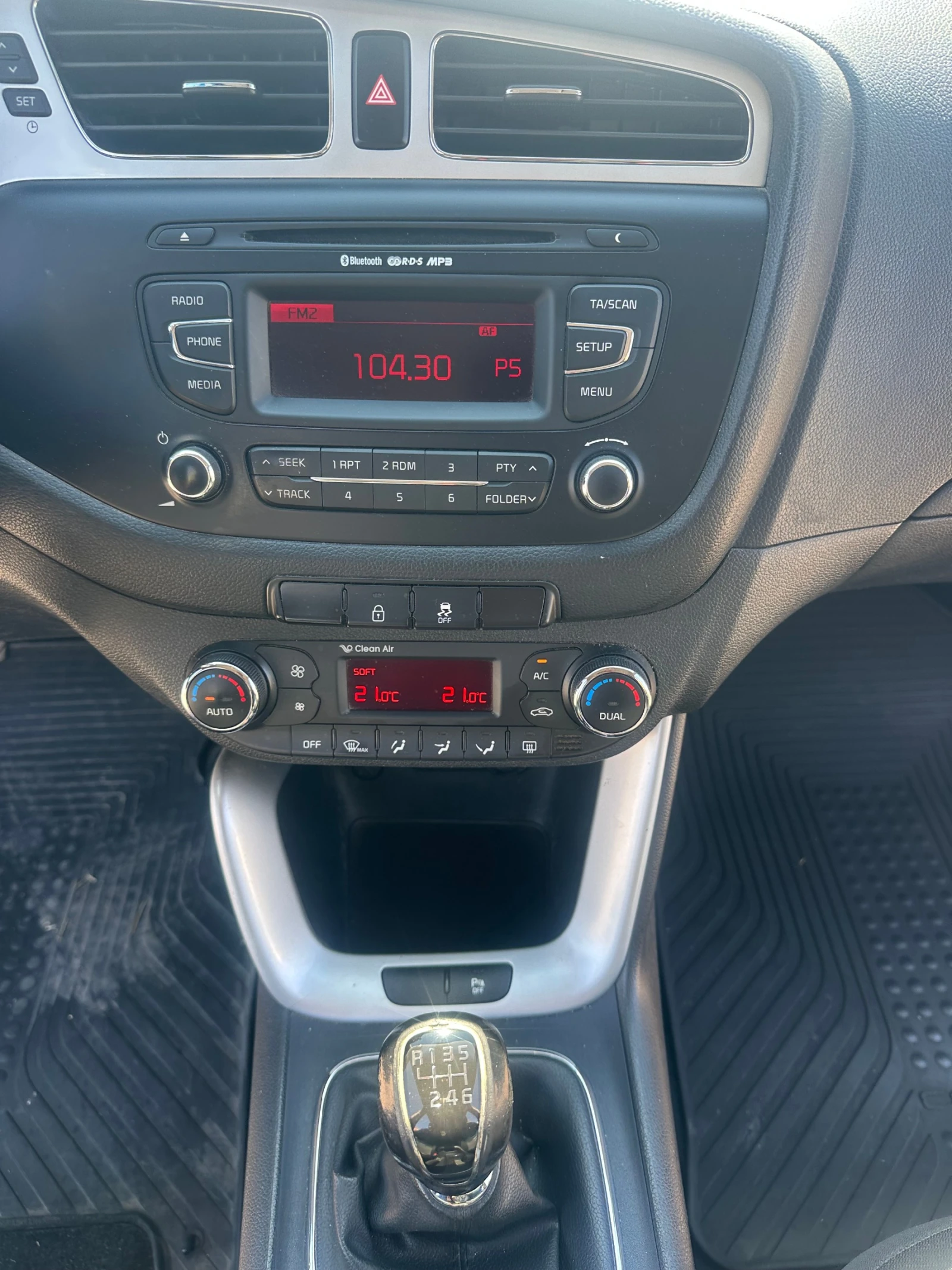 Kia Ceed 1, 6CRDI-110kc, снимка 11 - Автомобили и джипове - 56113811