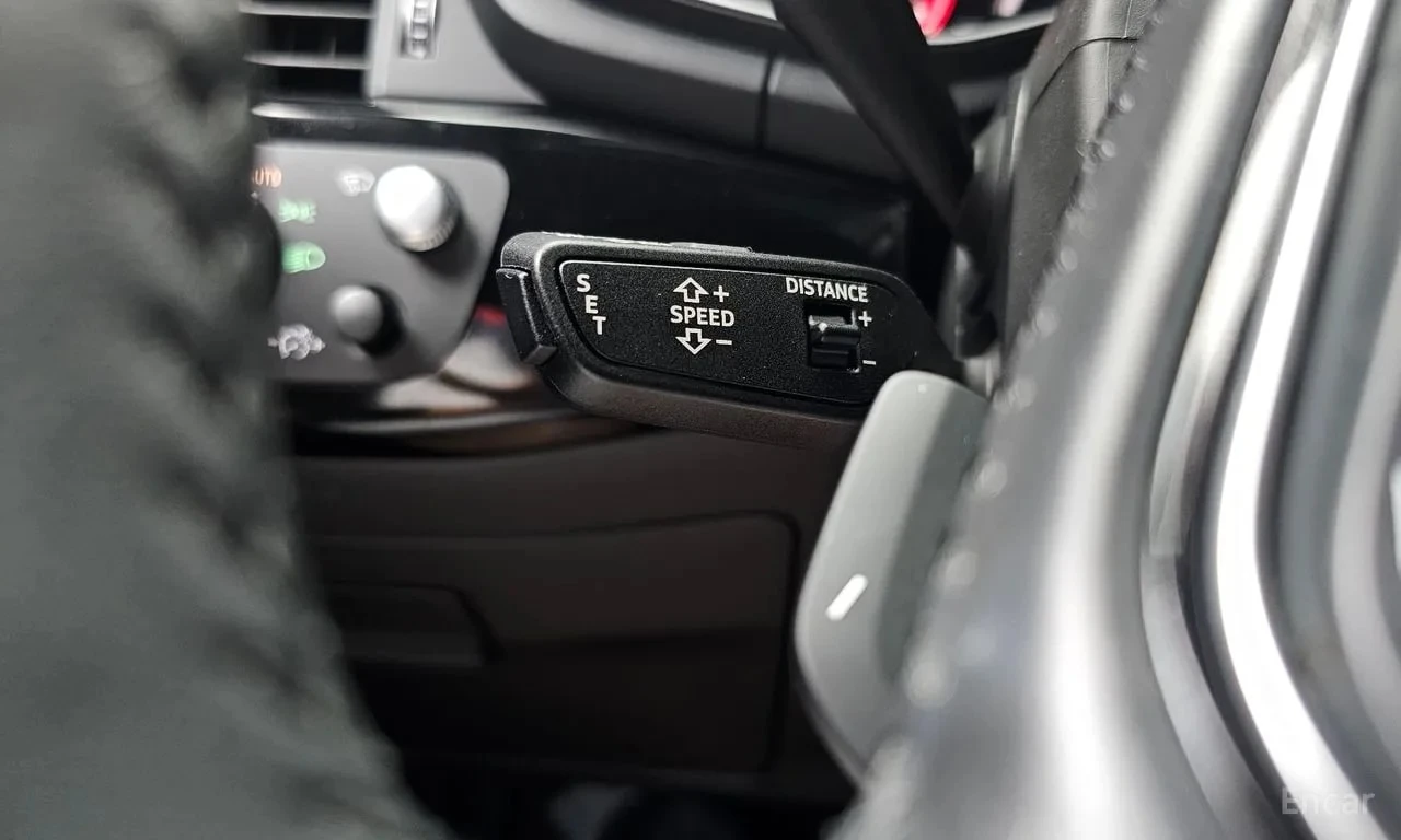 Audi A5 40 TDI Premium Sportback| HUD| ОБДУХ| ПАНО| ПАМЕТ|, снимка 16 - Автомобили и джипове - 56115635