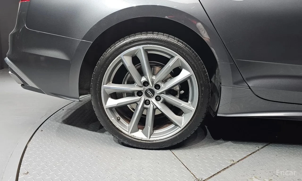 Audi A5 40 TDI Premium Sportback| HUD| ОБДУХ| ПАНО| ПАМЕТ|, снимка 5 - Автомобили и джипове - 56115635