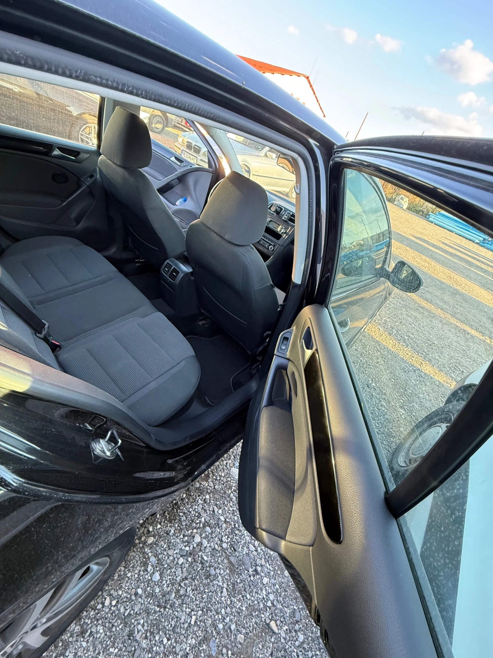 VW Golf VI 2.0TDI 110k.c., снимка 8 - Автомобили и джипове - 56367940
