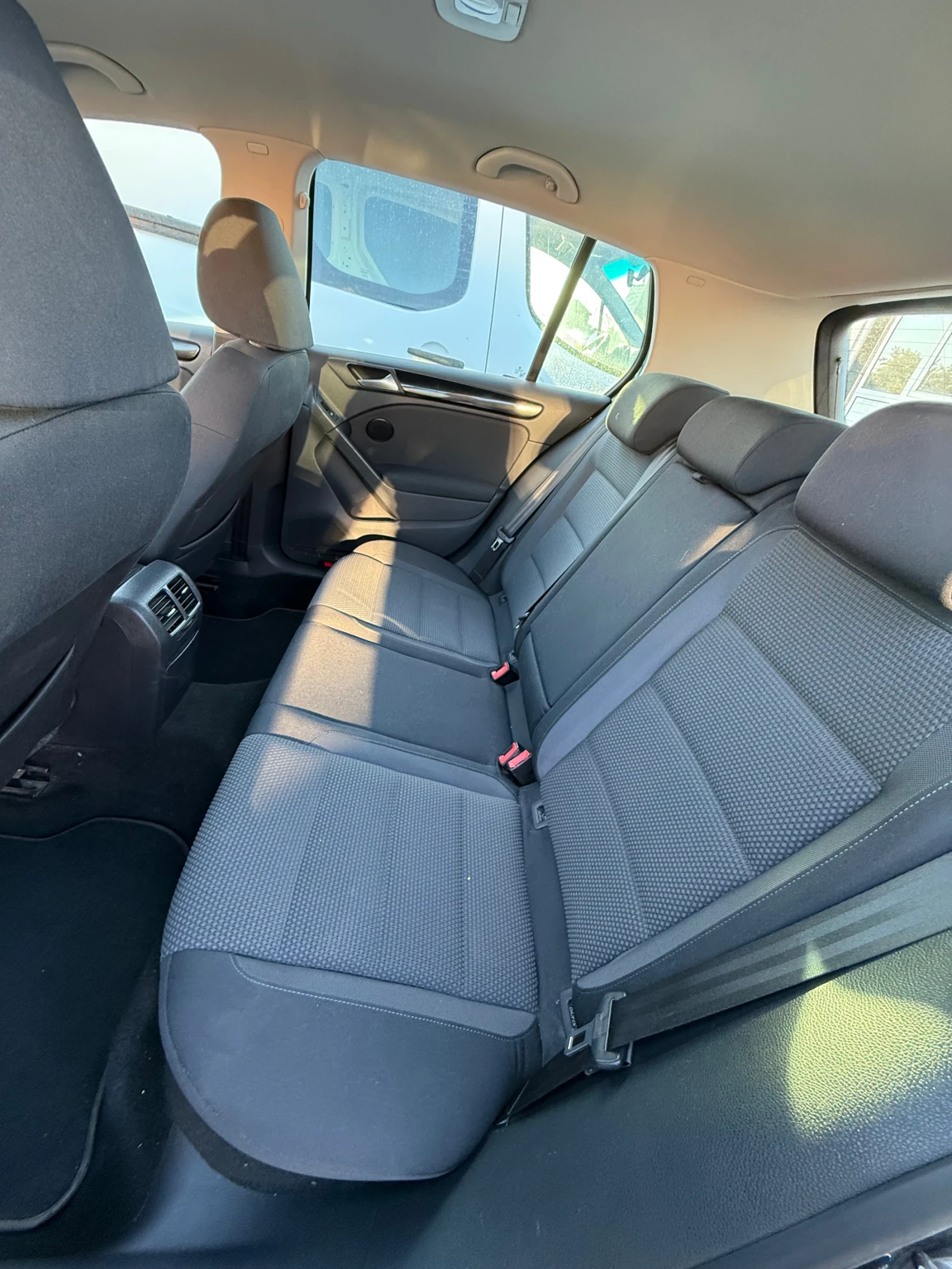 VW Golf VI 2.0TDI 110k.c., снимка 9 - Автомобили и джипове - 56367940