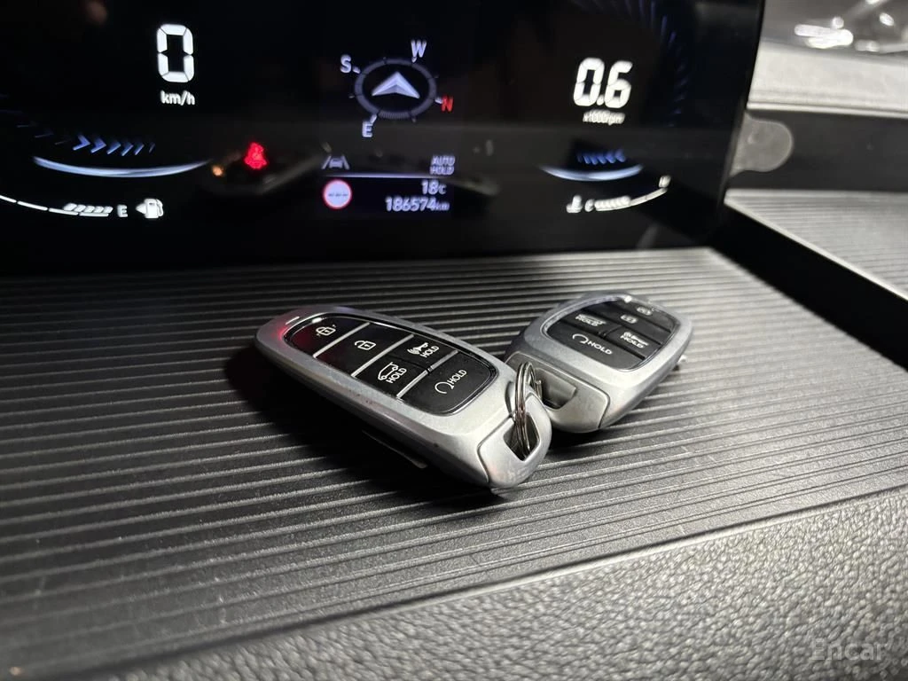 Hyundai Staria * �������* �����������* �������!* ������������! | Mobile.bg � ����������� 17
