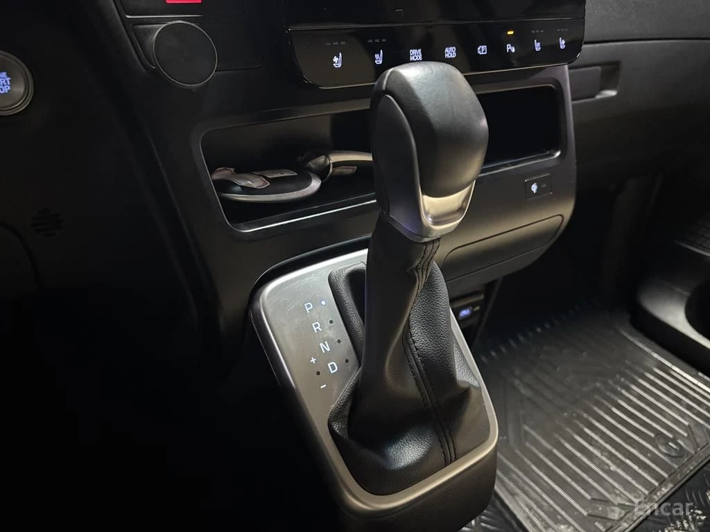 Hyundai Staria * �������* �����������* �������!* ������������! | Mobile.bg � ����������� 16