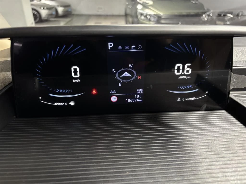 Hyundai Staria * �������* �����������* �������!* ������������! | Mobile.bg � ����������� 7