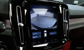 Volvo XC40 B4* R Disign* ПОДГРЕВ ЗАДЕН РЕД* ОБДУХ* FULL* , снимка 9