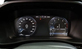 Volvo XC40 B4* R Disign* ПОДГРЕВ ЗАДЕН РЕД* ОБДУХ* FULL*  | Auto.bg — изображение 13
