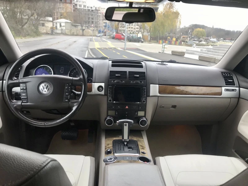 VW Touareg 3, 6 FSI , Газ, снимка 8 - Автомобили и джипове - 48603376