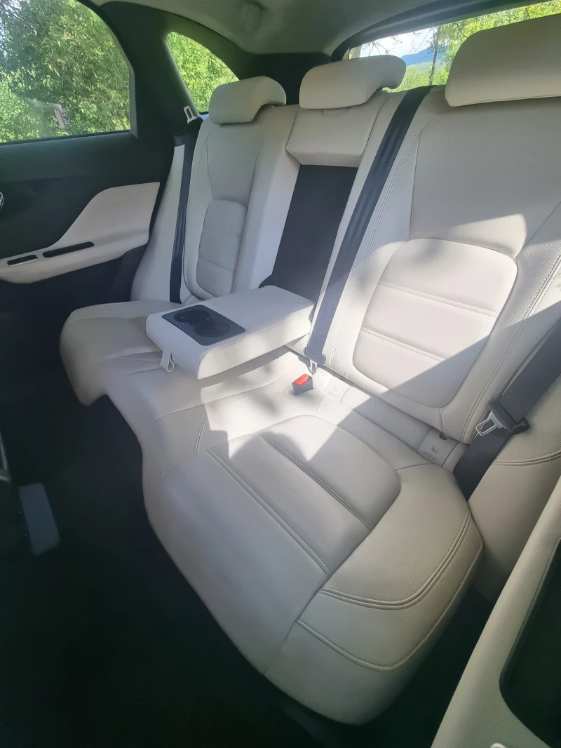 Jaguar F-PACE Jaguar F Pace SUV PRESTIGE 3.0 TD V6 , снимка 7 - Автомобили и джипове - 51783143