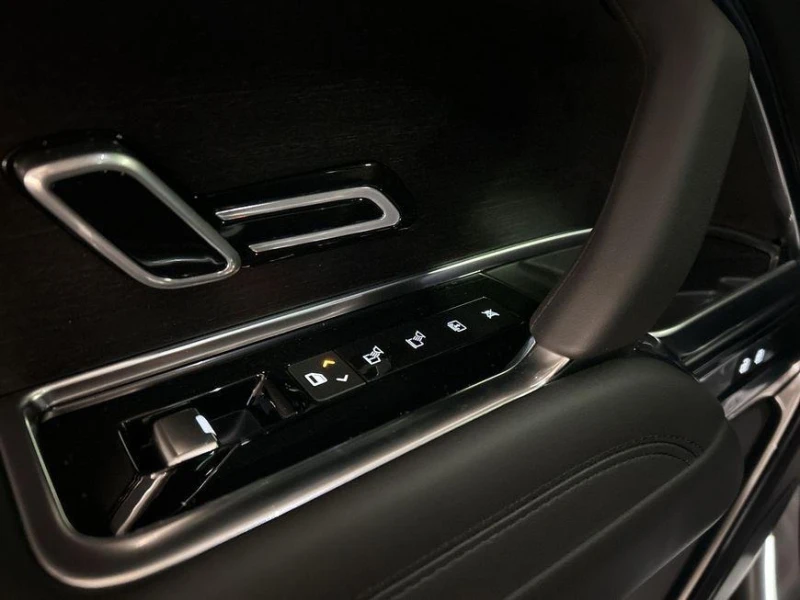 Land Rover Range rover D350/ SWB/ HSE/ MERDIAN/PANO/ HEAD UP/ 360/ SHADOW, снимка 14 - Автомобили и джипове - 51822268