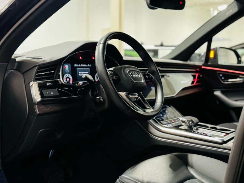 Audi Q7 55 TFSI Quattro / FACE / DIGITAL / PANO / 7 Seats, снимка 6 - Автомобили и джипове - 52749530